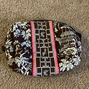 USED Vera Bradley Lg Cosmetic in Imperial Toile